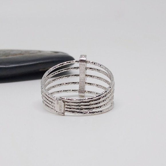 NEW S925 Wire CZ Bar Ring Size 8 - Picture 5 of 6